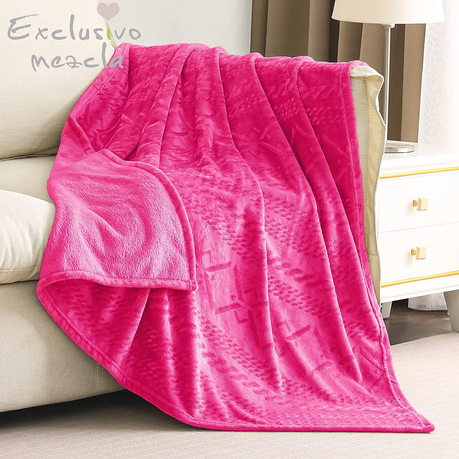 Exclusivo Mezcla Soft Throw Blanket, Large Fuzzy Fleece Blanket, Decorative  Geometry Pattern Plush Throw Blanket for Couch/Sofa/Bed, 50x60 Inches,Hot  Pink - Walmart.com