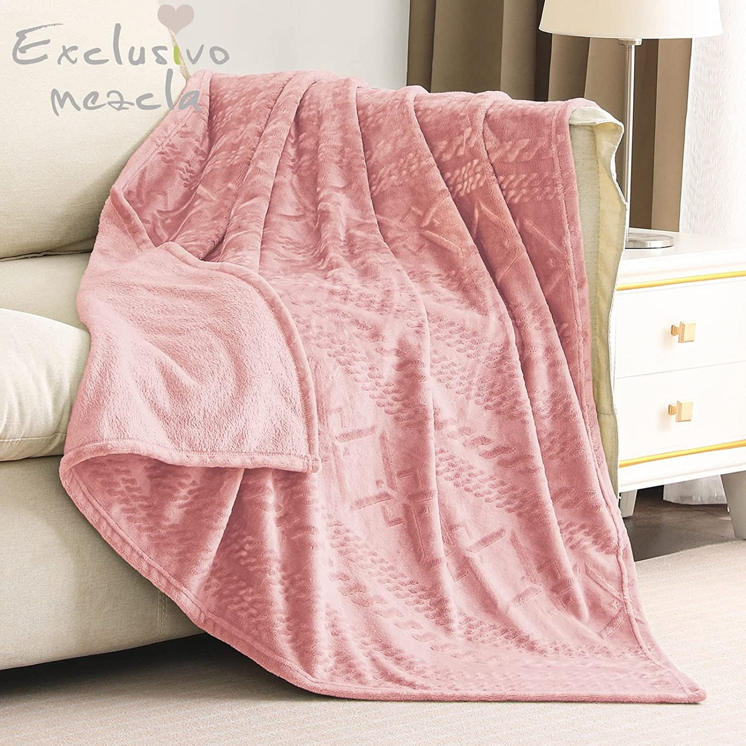 Exclusivo Mezcla Soft Throw Blanket, Large Fuzzy Fleece Blanket