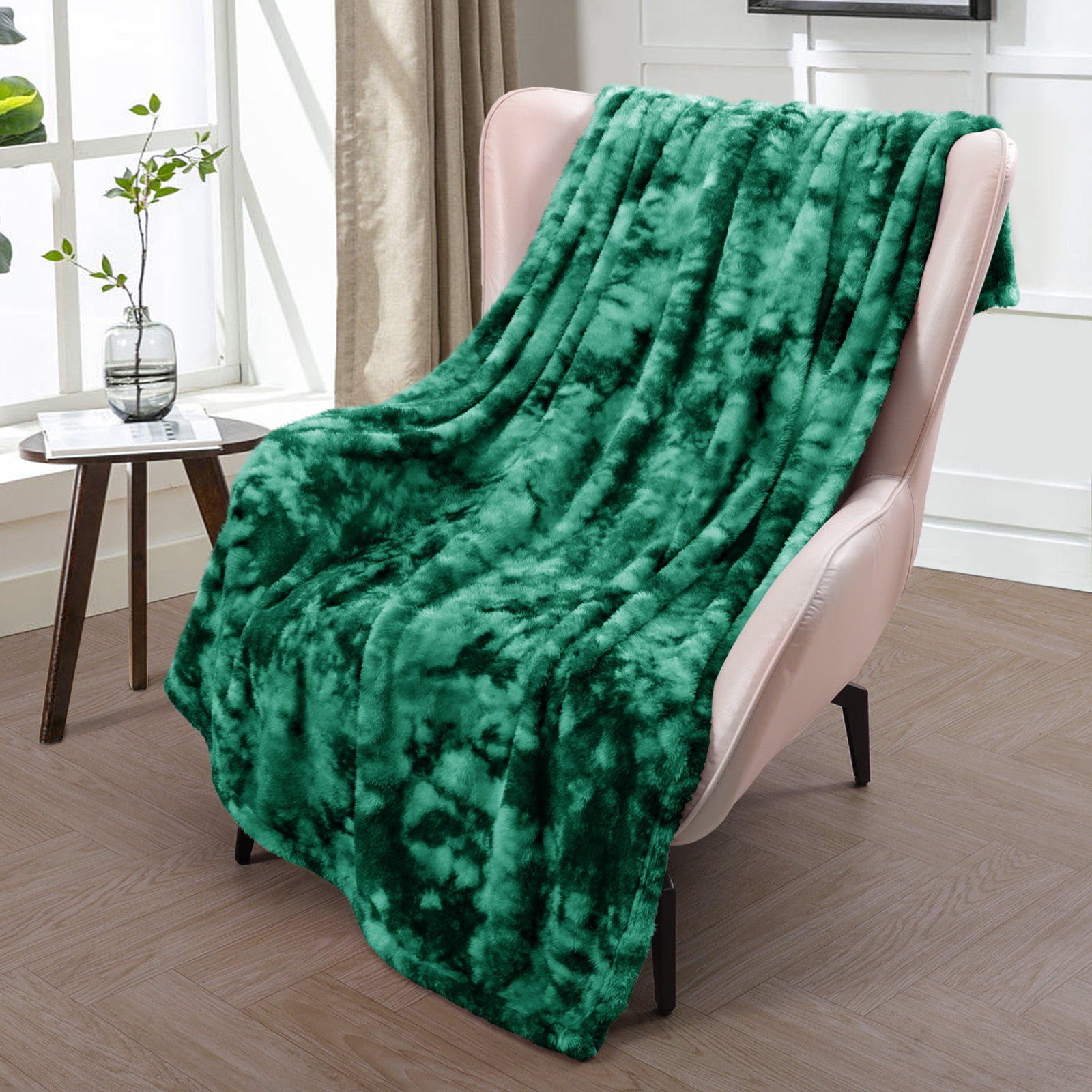 Exclusivo Mezcla Super Soft Tie Dye Blanket, Shaggy Plush Decorative