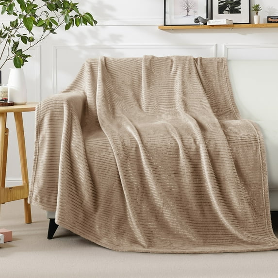 Exclusivo Mezcla Soft Throw Blanket, 50"x60", Camel