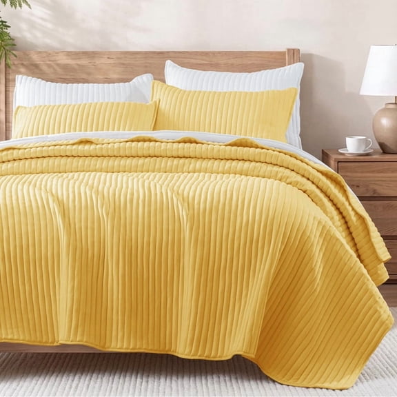 Exclusivo Mezcla Twin Quilt Bedding Set, Stripe Stitching Yellow Quilts Twin Size for All Seasons, Soft Lightweight Microfiber Bedspreads Coverlets Bed Cover, 68"x88"