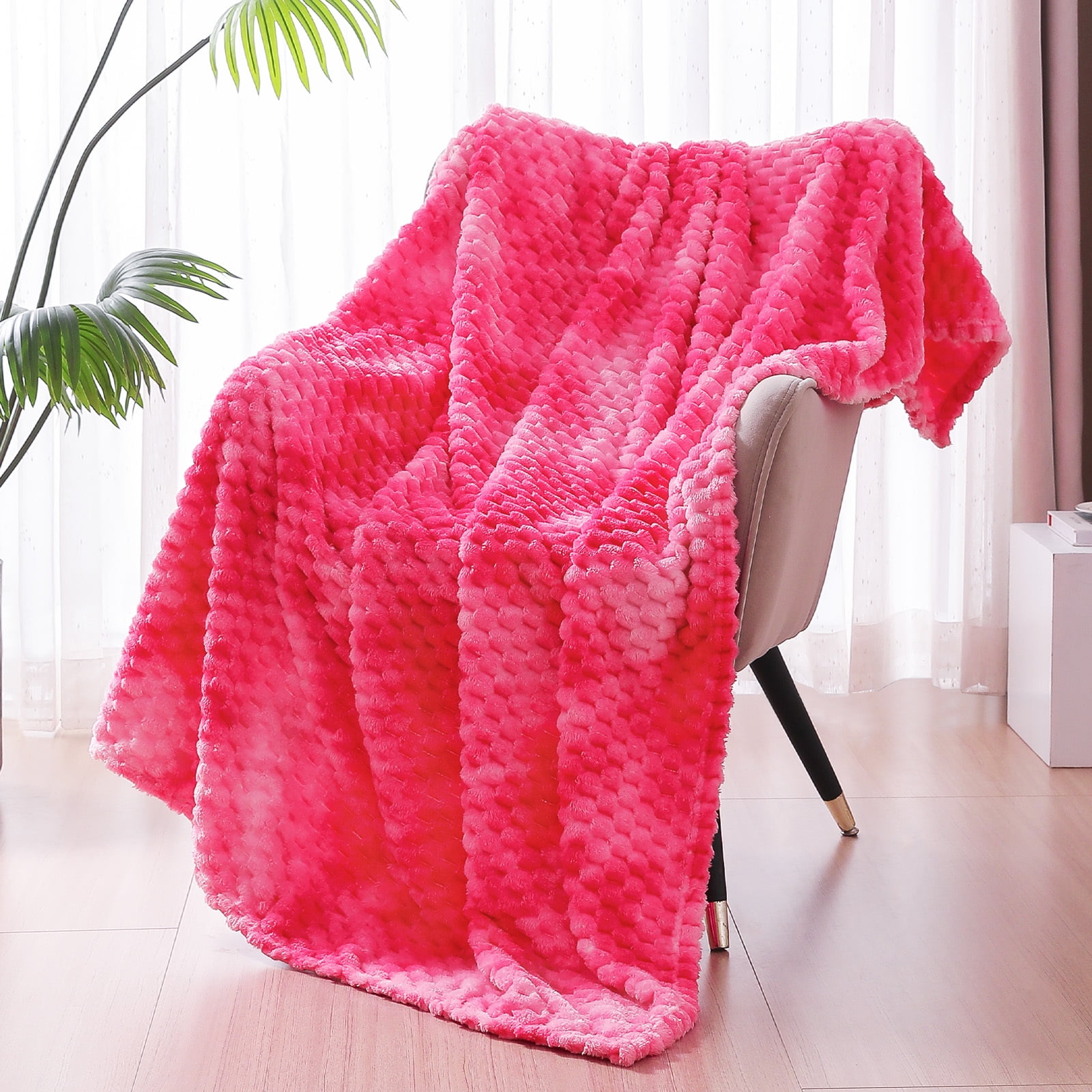 Exclusivo Mezcla Twin Size Flannel Fleece Blanket, 60x80 Inches Stylish