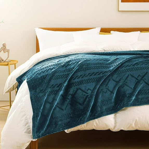 Exclusivo Mezcla Twin Size Soft Bed Blanket, Warm Fuzzy Luxury Bed Blankets, Decorative Geometry Pattern Plush Throw Blanket for Bed, 90"x66", Teal