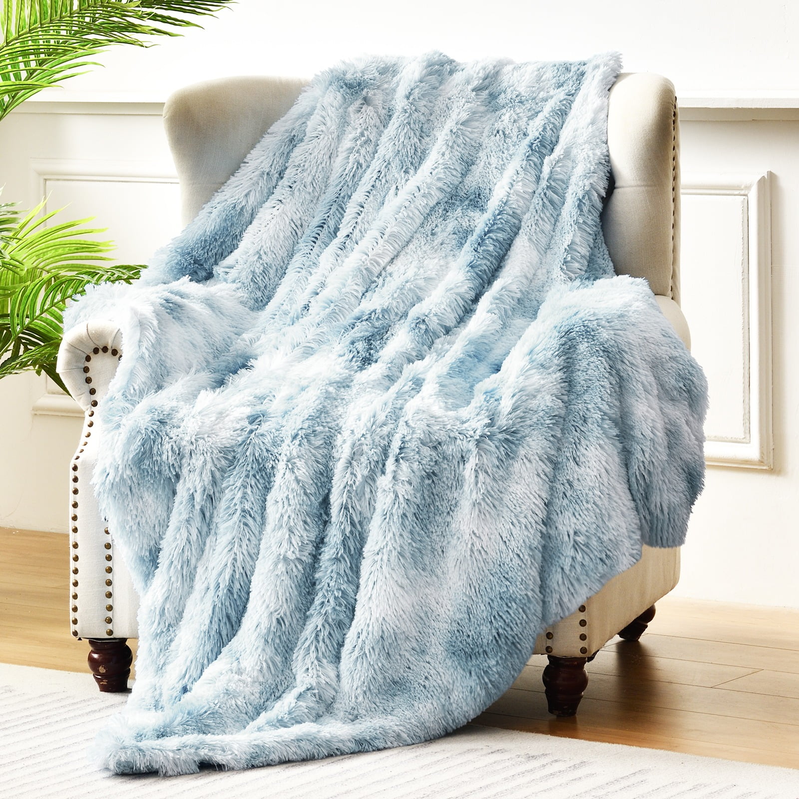 Exclusivo Mezcla Ultra Soft Throw Blanket, Large Flannel Fleece Blanket for Couch/Bed/Sofa