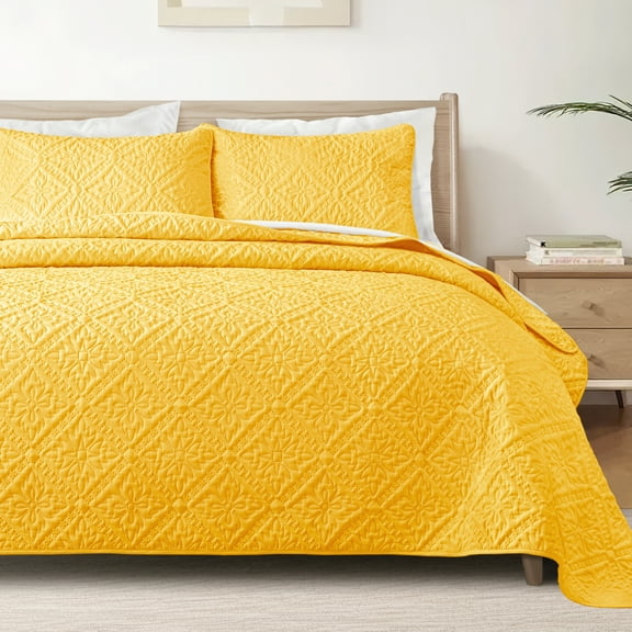 Exclusivo Mezcla King Quilt Bedding Set, Lightweight Soft Bedspreads Coverlets with 2 Pillow Shams, Modern Yellow Oversized Quilts King Size for All Seasons