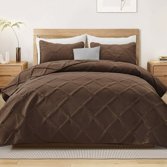 Exclusivo Mezcla Ultrasonic King Quilt Set, 3-Piece Lightweight Bedspreads Modern Striped Coverlet, Brown