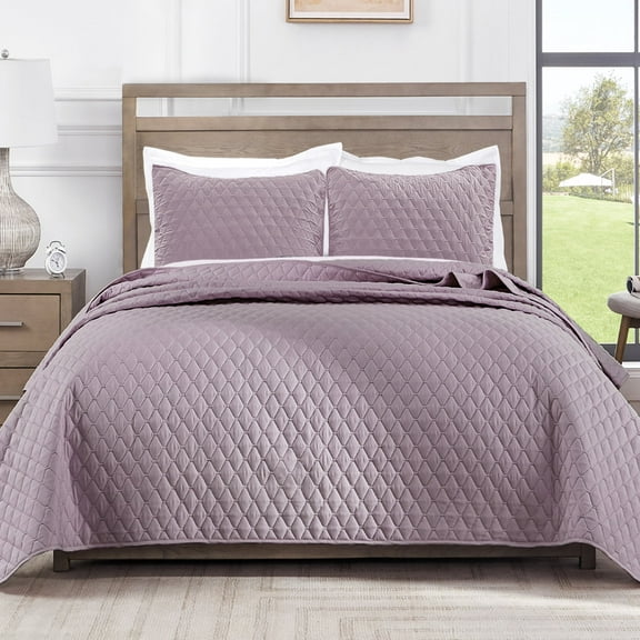 Exclusivo Mezcla Queen Quilt Set, 3-Piece Lightweight Queen Quilts Soft Bedspreads Bed Coverlets, Lilac Ash, 90"x96"