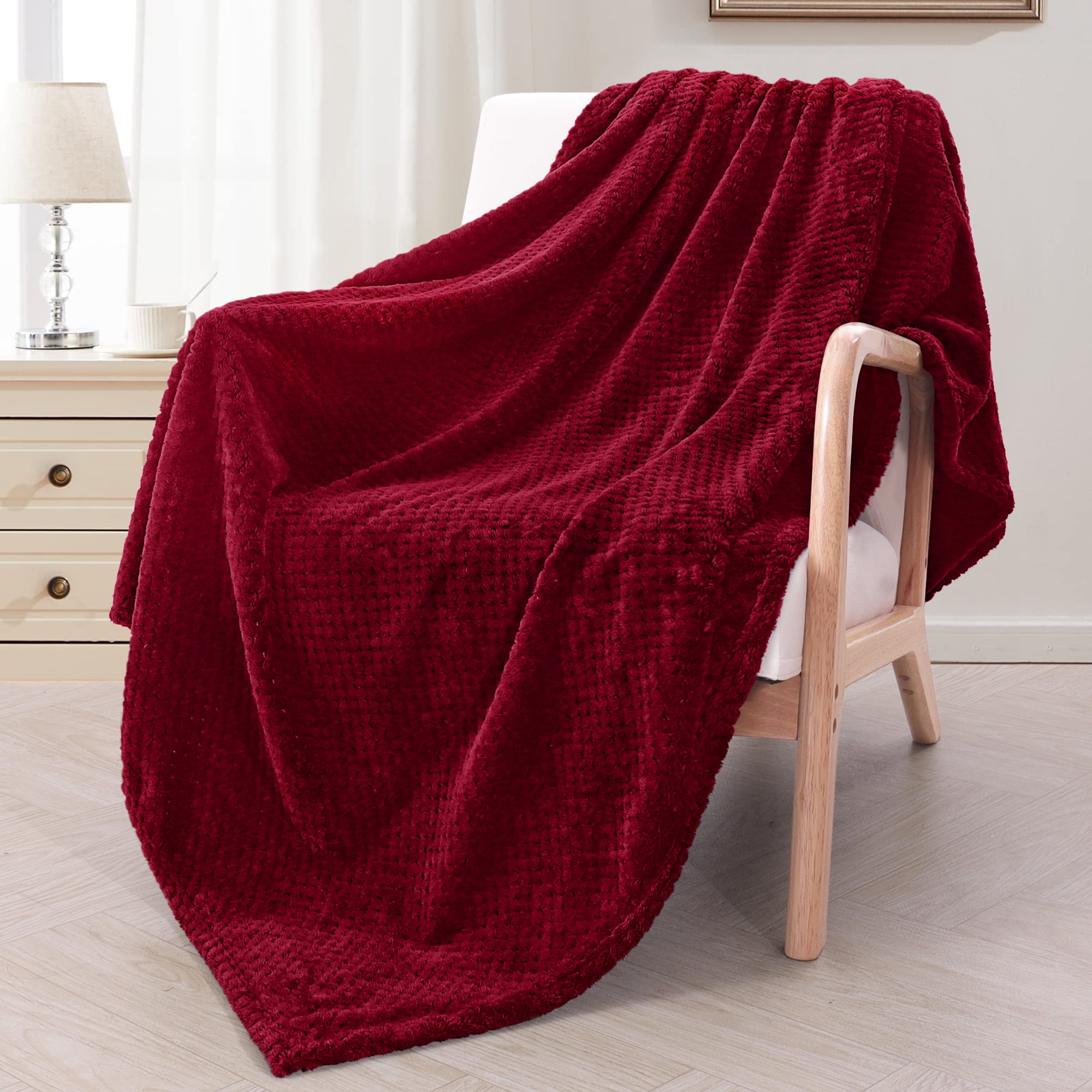 Exclusivo Mezcla Waffle Textured Extra Large Fleece Blanket Exclusivo Mezcla Waffle Textured Extra Large Fleece Blanket