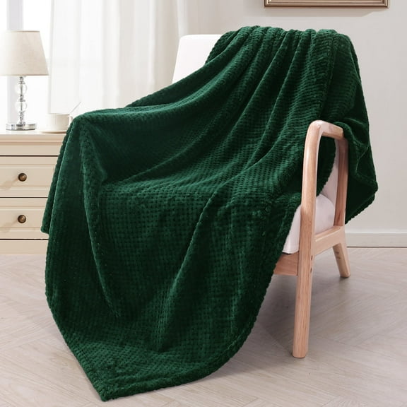Exclusivo Mezcla Waffle Textured Extra Large Fleece Blanket, Super Soft and Warm Throw Blanket for Couch, Sofa and Bed (Forest Green, 50"x70")-Cozy, Fuzzy and Lightweight