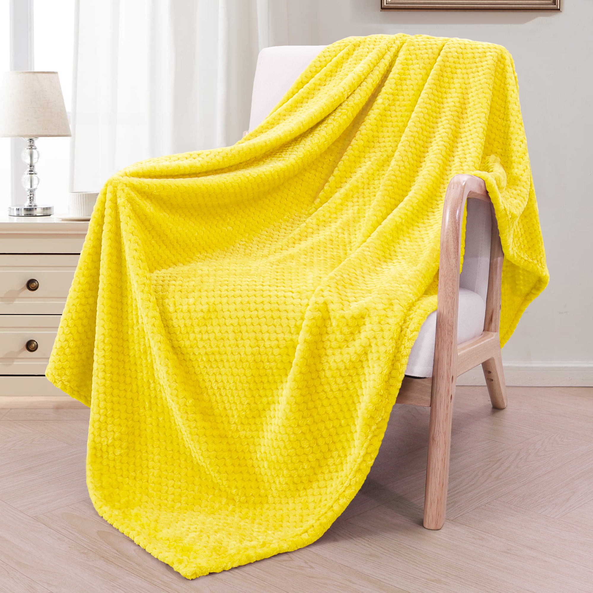 Exclusivo Mezcla Waffle Textured Extra Large Fleece Blanket, Super Soft