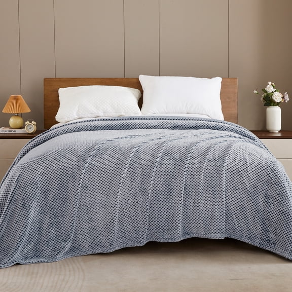 Exclusivo Mezcla Waffle Textured Soft Fleece Blanket, King Size Bed Blanket, Cozy Warm and Lightweight (Mixed Navy Blue, 90"x104")
