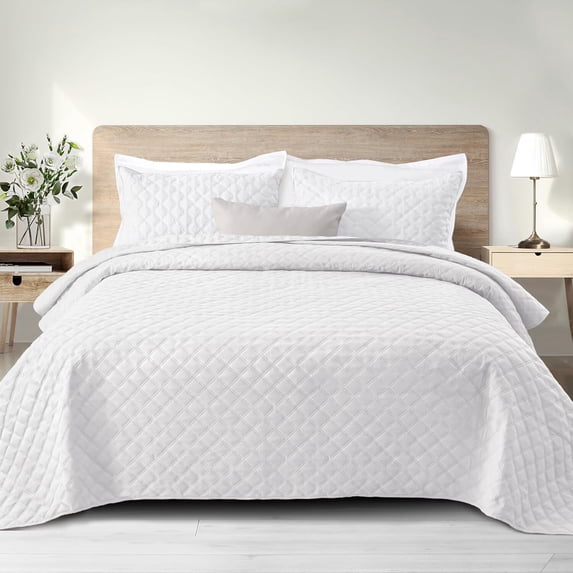 Exclusivo Mezcla White Twin Quilt Set, Box Pattern Ultrasonic Lightweight Bedspreads, Soft Coverlets Bedding Set with Pillow Sham