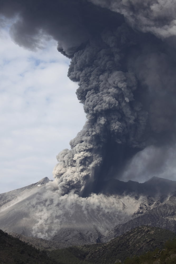 Explosive vulcanian eruption of Sakurajima volcano Japan Canvas Art - Richard RoscoeStocktrek Images (12 x 18)