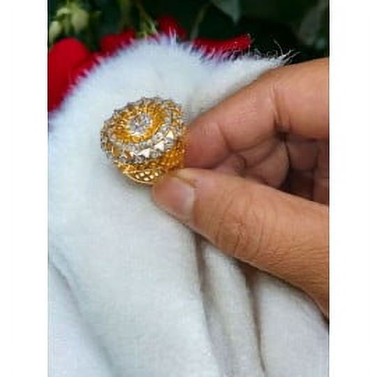 Exquisite Gold-Plated Finger Ring with Cubic Zirconia