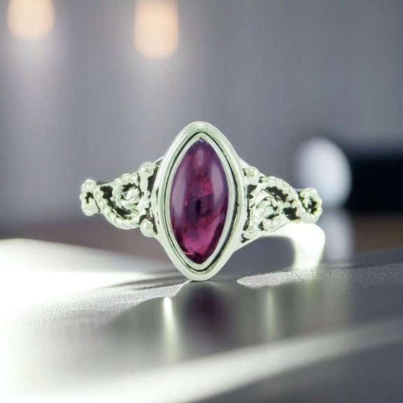 Exquisite Natural Garnet Gemstone Ring Handmade 925 Sterling Silver Jewelry