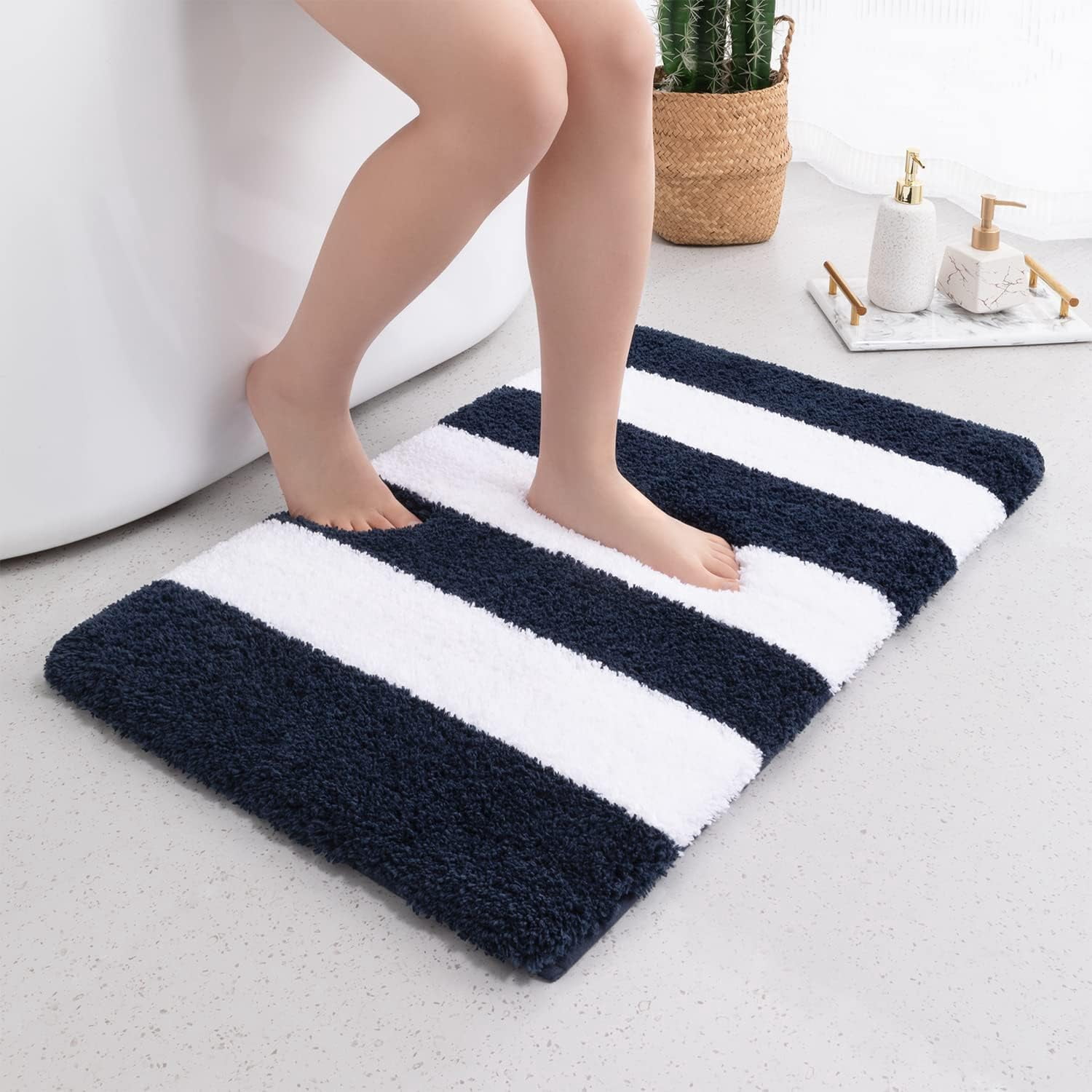 Extra Thick Plush Bathroom Rugs Non Slip Absorbent Soft Microfiber Bath Mat Machine Washable Fluffy Shaggy Rug 20x32 Dark Blue and White