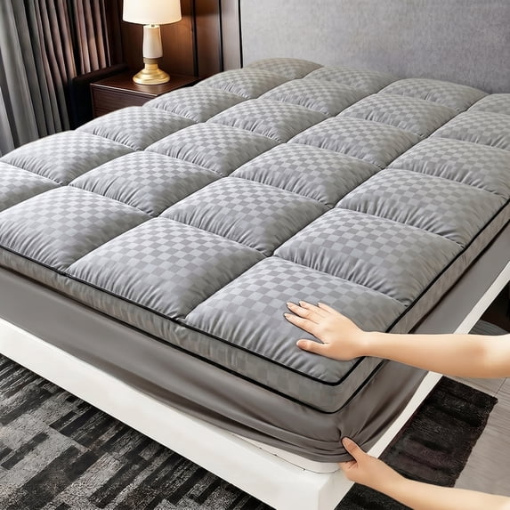 Extra Thick Plush Mattress Topper, Deep Pocket Fitted Bed Pad, Soft Breathable Mattress Protector, All-Season Use (Grey,King)