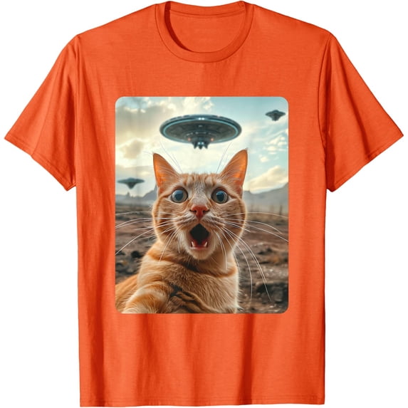 Extraterrestrial Encounter Cat Selfie With Ufo Unisex T-Shirt
