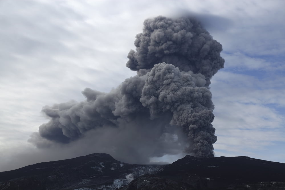 Eyjafjallajokull eruption Iceland Canvas Art - Martin RietzeStocktrek Images (17 x 12)