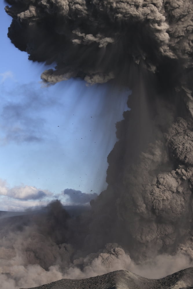 Eyjafjallajokull eruption Summit crater Iceland Canvas Art - Martin RietzeStocktrek Images (12 x 17)