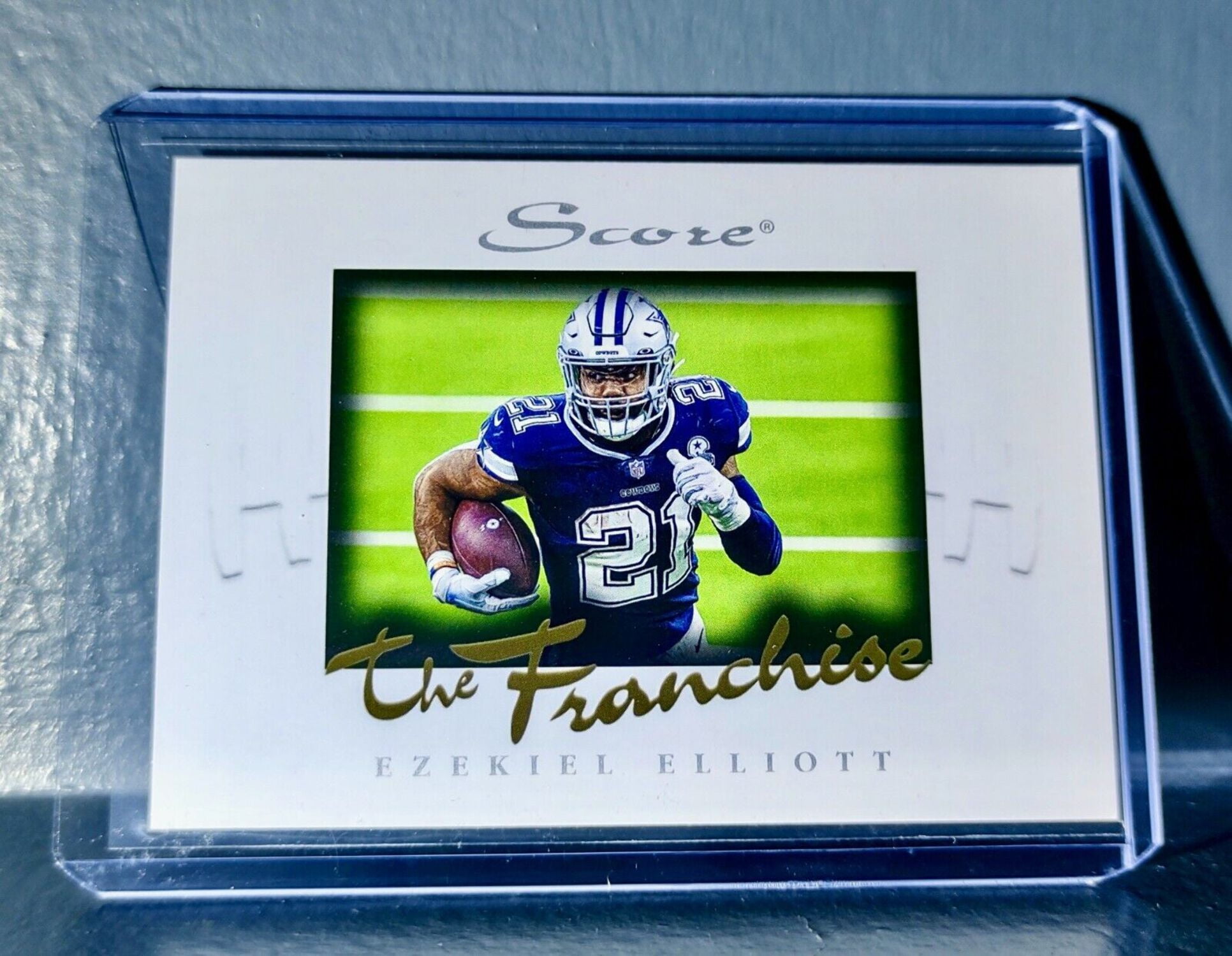 EZEKIEL ELLIOTT　エゼキエル エリオット　直筆サインカード　NFL Signature Moves: Ezekiel Elliott Autographs Arrive for 2016