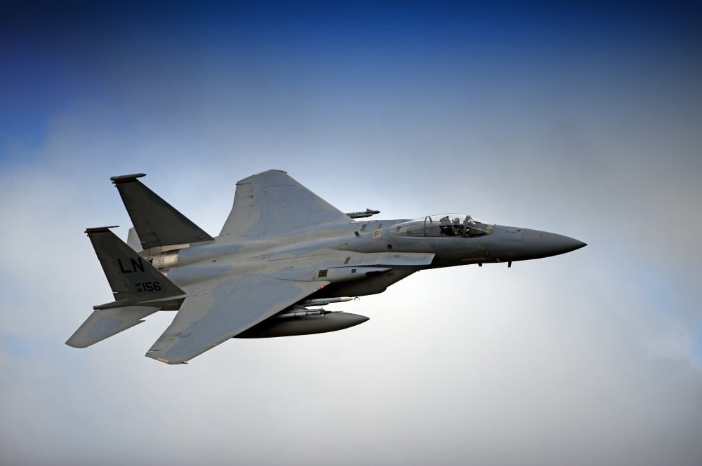 F-15E Strike Eagle low flying over North Wales Canvas Art - Andrew ChittockStocktrek Images (18 x 12)