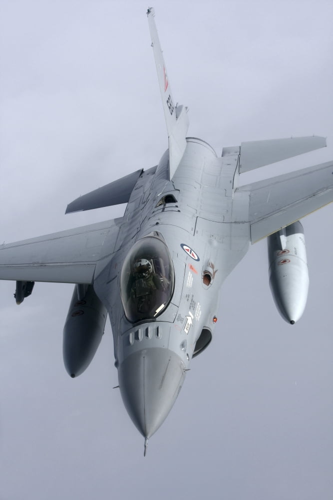 F-16 Fighting Falcon of the Norwegian Air Force Canvas Art - Daniel KarlssonStocktrek Images (12 x 18)