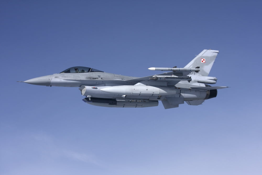 F-16 Fighting Falcon of the Polish Air Force Canvas Art - Daniel KarlssonStocktrek Images (18 x 12)