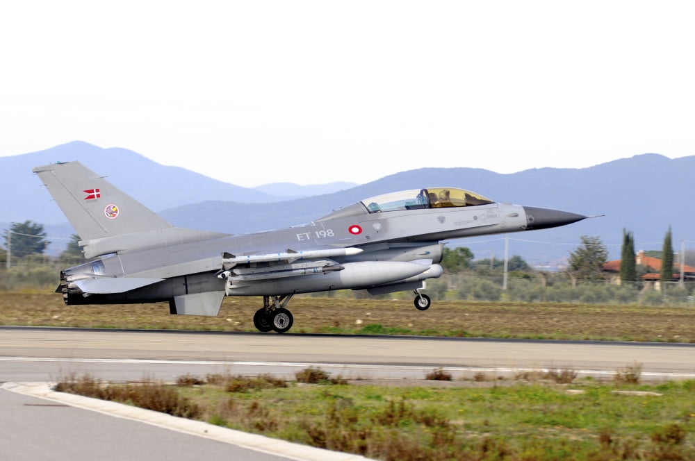 F-16B MLU Falcon from the Royal Danish Air Force landing at Grosseto Air Base Canvas Art - Riccardo NiccoliStocktrek Images (17 x 12)