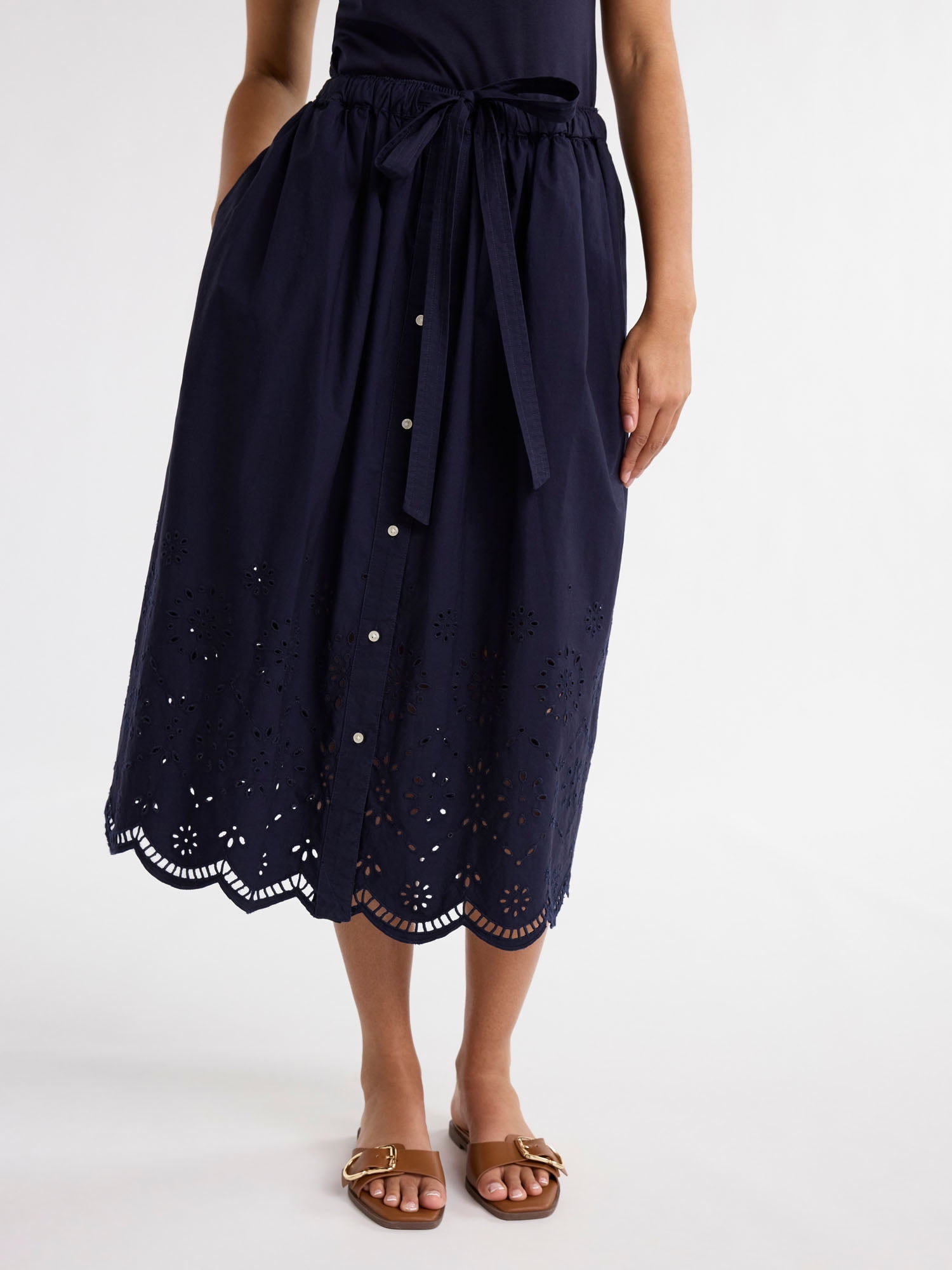 Free Assembly Women's and Women's Plus Cotton Eyelet Midi Skirt, Sizes XS-4X
