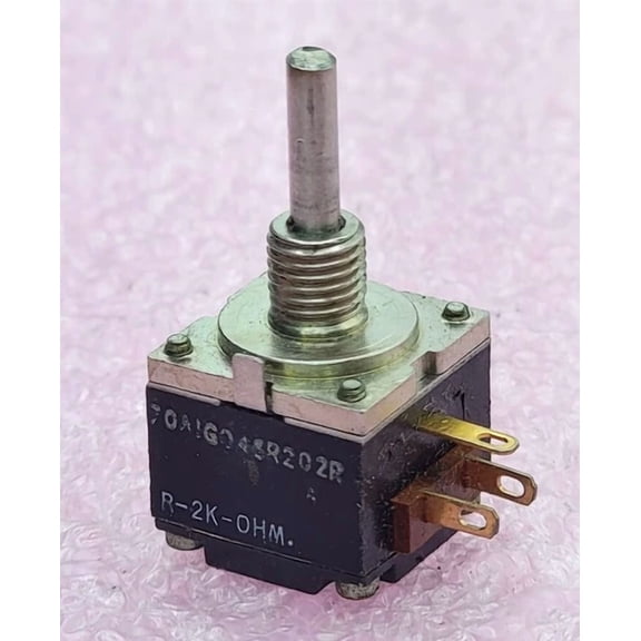 FABLE- Allen Bradley 70A1N048 Mod Pot Rotary Logarthmic Potentiometer 2K Ohm, 3/4W