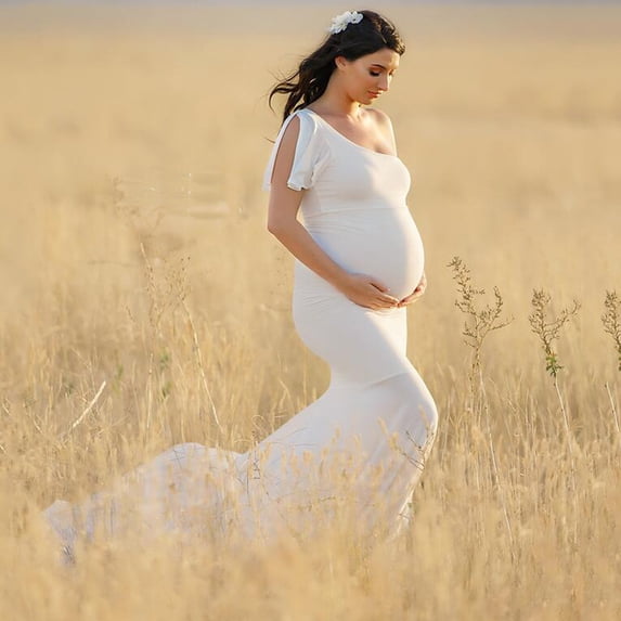 FAKKDUK Off Shoulder Sleeveless Elegant Fitted Maxi Maternity Dress for Photoshoot Maternity Gown Slim Fit Long Photography Baby Shower Dress for Photo Prop,M&White