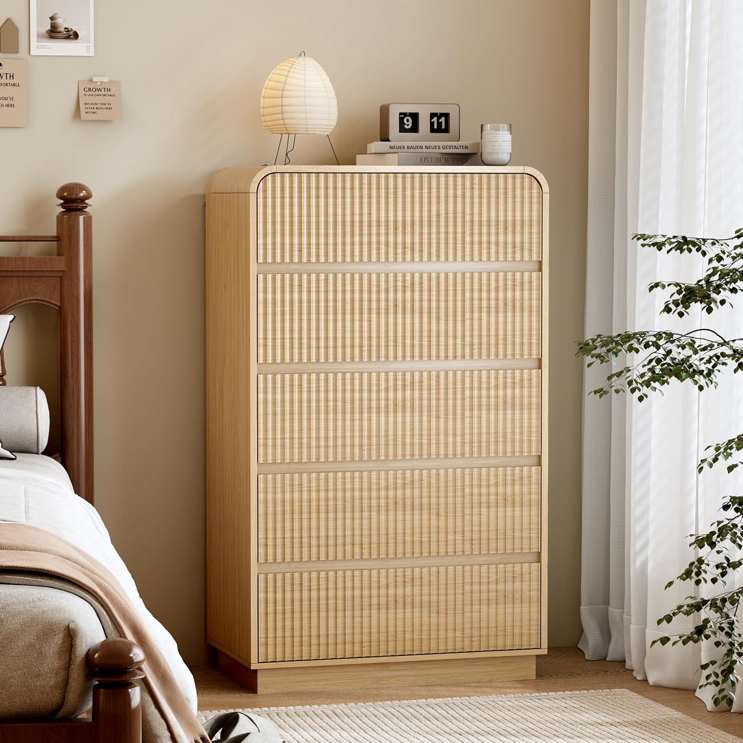 round dresser T4TREAM 54" Modern Fluted 6 Drawers for Bedroom, Natural Oak serene look Heatherfield Rounded Rattan 6 Drawer