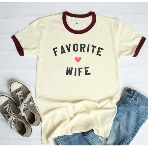 FAVORITE WIFE Graphic Ringer Tee