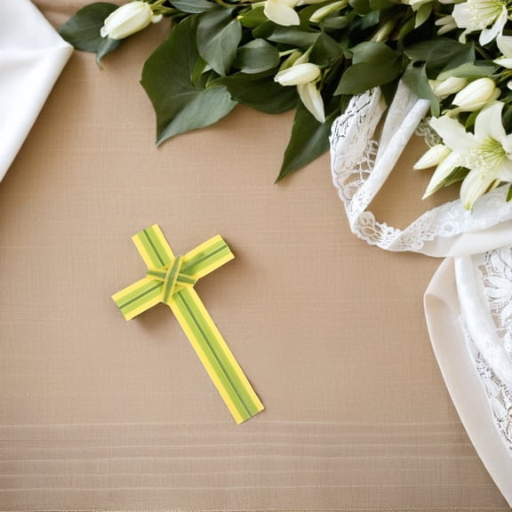 FENGGUIQU 10Pcs Handwoven Light Green Palm Cross Decor for Easter Lent Holy Week Church Celebration
