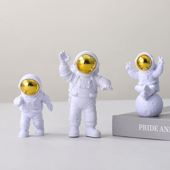 FENGGUIQU 3Pcs White Space Themed Astronaut Statue Figurines Unique Room Decor Accent