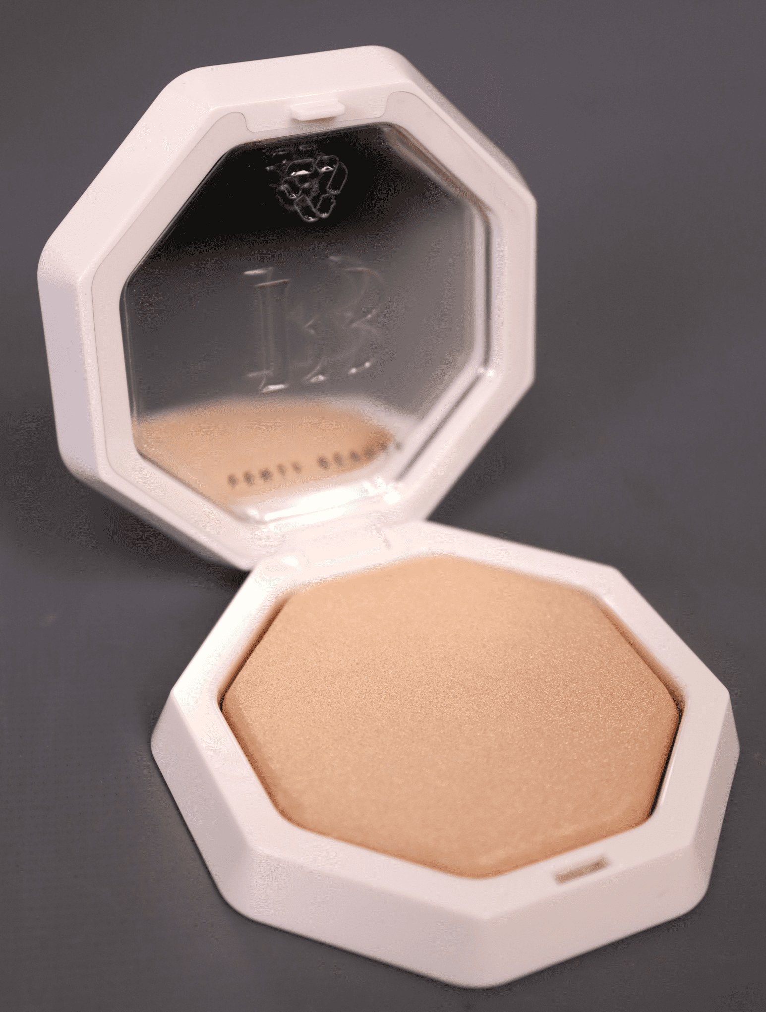 FENTY BEAUTY by Rihanna Demi'Glow Light-Diffusing Highlighter Color: 01 Pretty Purlz Size: N/A