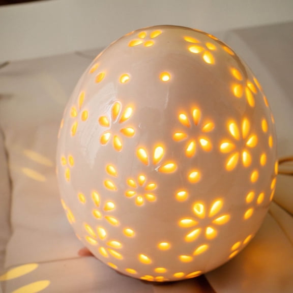 FEOLGEHLY Light Up Easter Resin Egg Figurine, LED White Egg Luminous Lighted Decorative for Table, Spring Egg Farmhouse Rustic Tabletop Centerpiece Easter Decoration