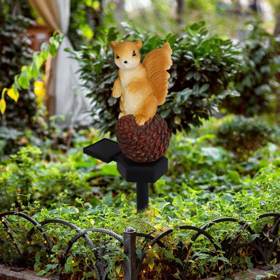 FGERFE-Solar Garden Lights, Squirrel Solar Powered LED Outdoor Decor Light, Resin Garden Waterproof Decorations with Stake, Outdoor Garden Animal Statue for Patio Lawn Yard (Squirrel)