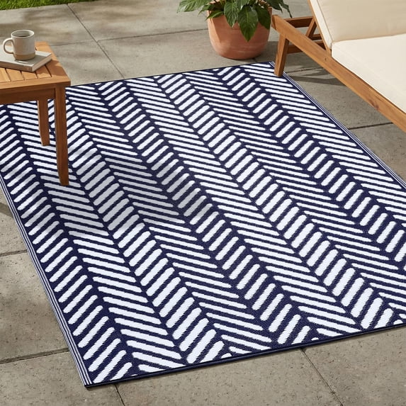 FH Home Outdoor Rug - Reversible - Indoor Use, Kids Room, Mudroom - Stain Resistant, Easy to Clean Weather Resistant Floor Mats - Fresno - Navy (4' x 6')