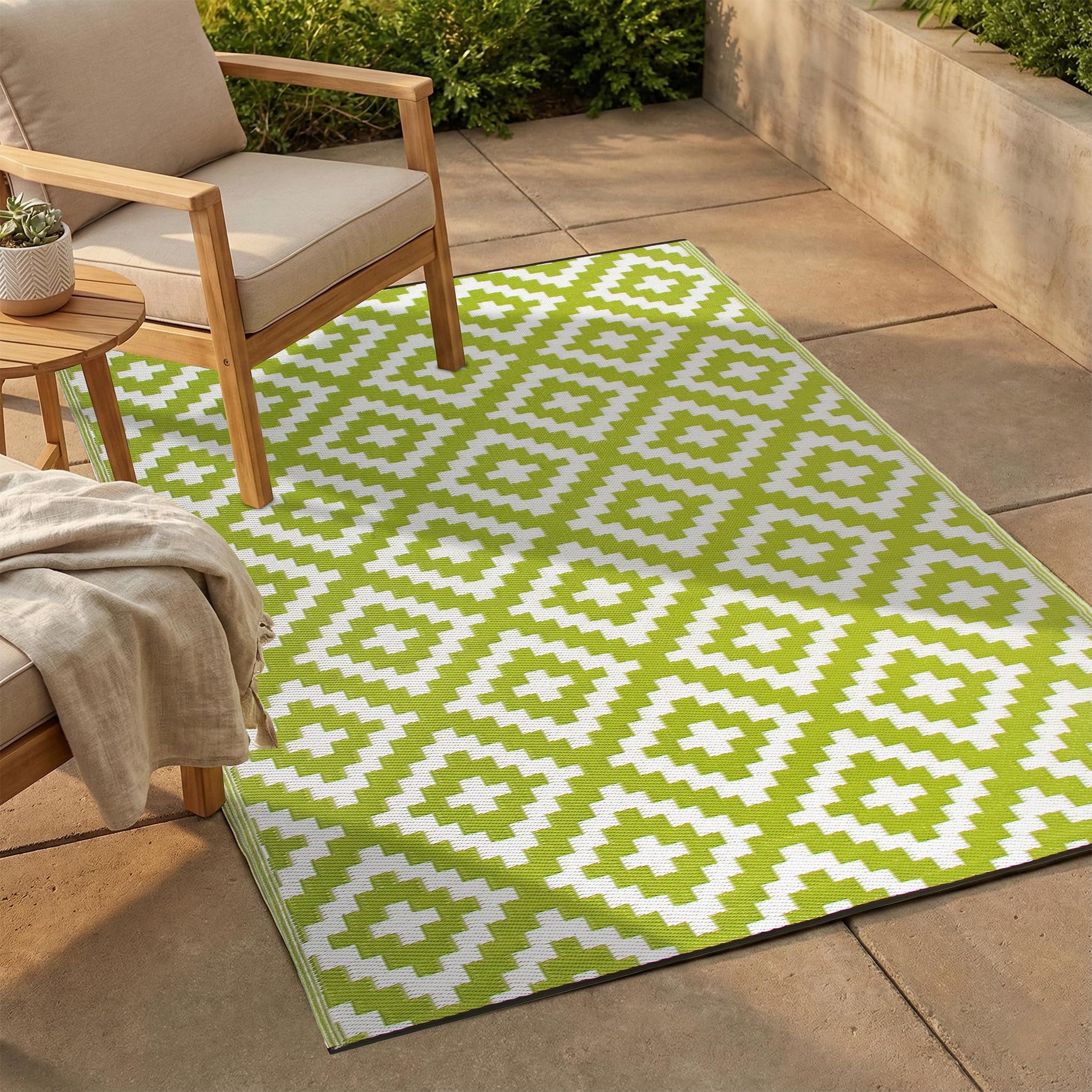 FH Home Outdoor Rug - Waterproof, Fade Resistant, Crease-Free - Premium Recycled Plastic - Geometric - Patio, Deck, Porch, Balcony, Laundry Room - Aztec - Green & White - 4 x 6 ft