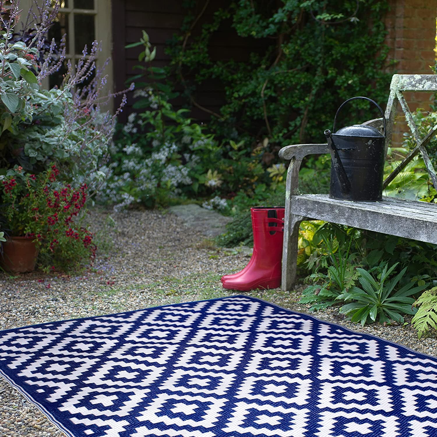 FH Home Outdoor Rug - Waterproof, Fade Resistant, Crease-Free - Premium  Recycled Plastic - Geometric - Porch, Deck, Balcony, Mudroom, Laundry Room,  Patio - Aztec - Blue & White - 3 x 5 ft 