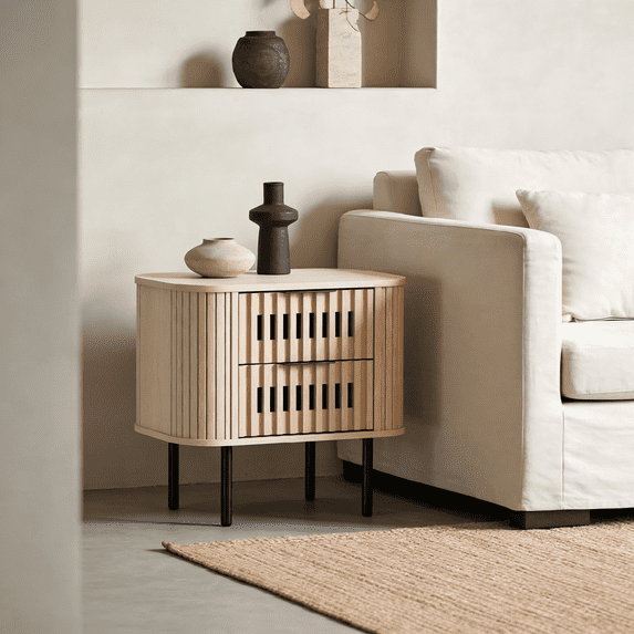 FITUEYES Mid-Century Modern End Table, Fluted Nightstand for Bedroom, Wooden Side Table with Fluted Panels & 2 Drawers, Natural