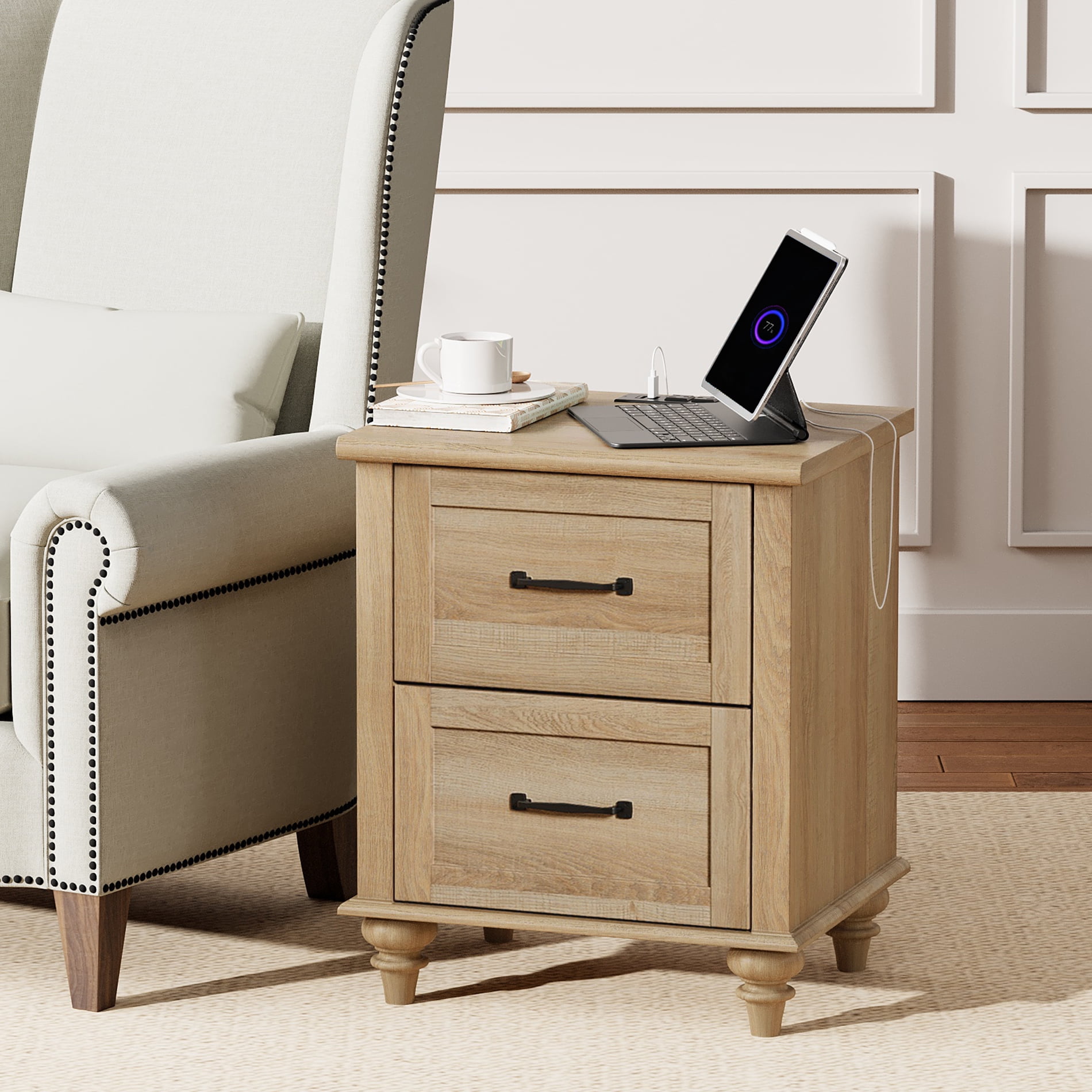 FITUEYES Side Table Living Room with Charging Station Oak Side Table