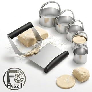 Stainless Steel Dough Cutter & Biscuit Cutter Set, Pastry Cutter and Bench Scraper for Baking, Dough Blender with Handle, 3-Piece Tool Set