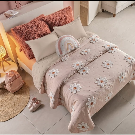 Vianney Florencia Queen Size Reversible Duvet Blanket Set – Tan and Peach with Charming Daisy Design