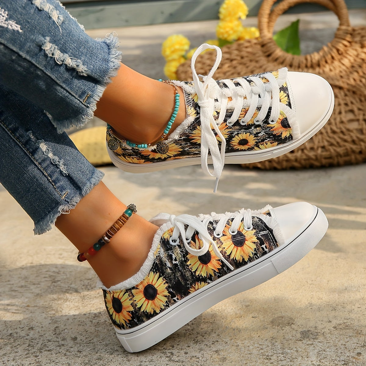FLTHDD Women‘s Sunflower Print Canvas Shoes Raw Trim Low Top Flat Skate