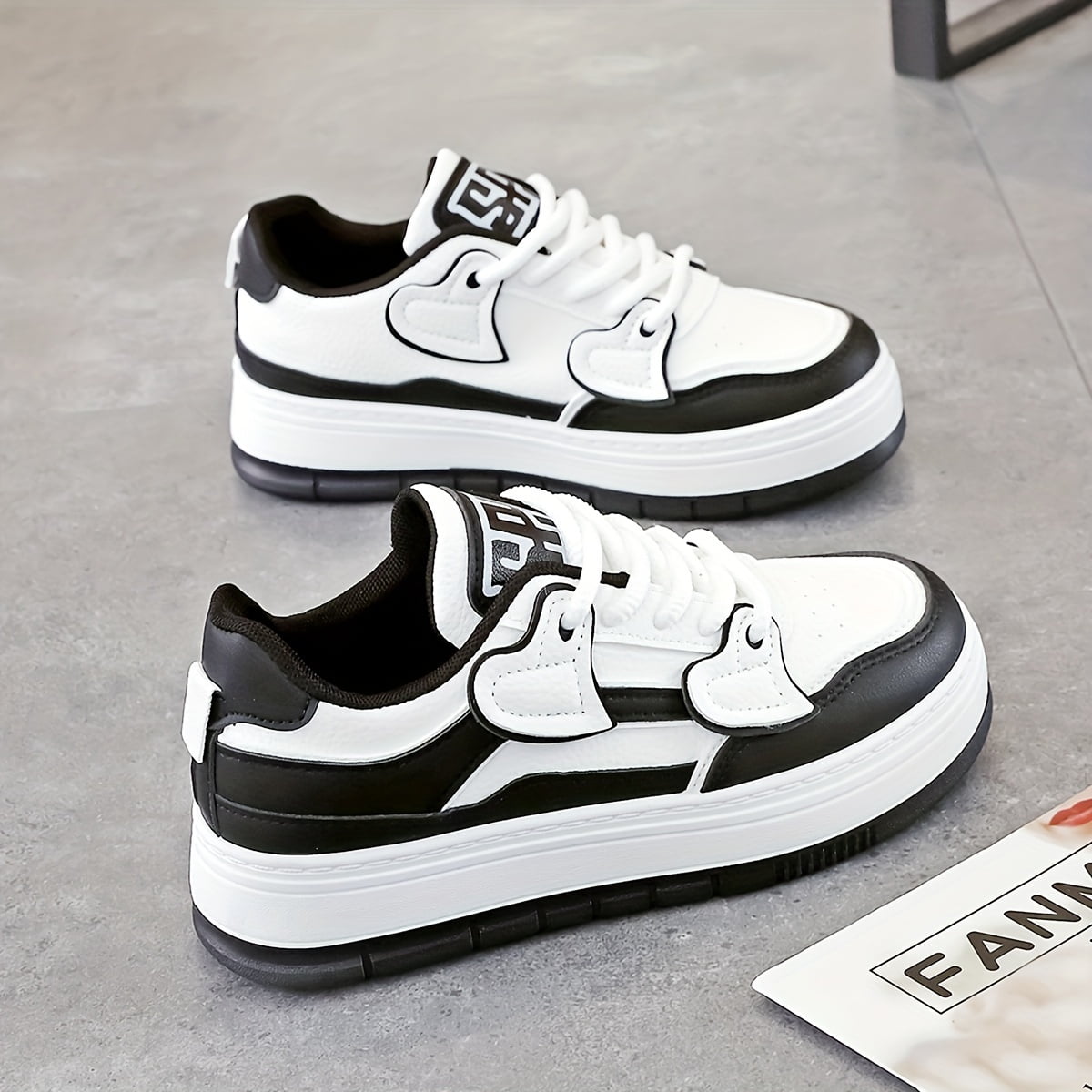 FLTHDD Women‘s Versatile Soft Sole Sneakers Lightweight & Casual