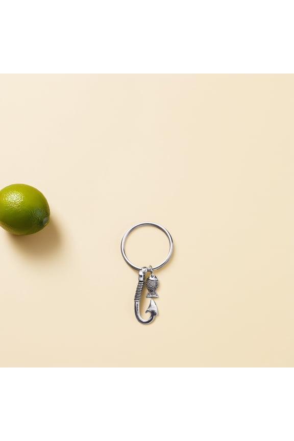 Creative Metal Keychain with Fishing Design for Hanging Keys and Bag Decoration