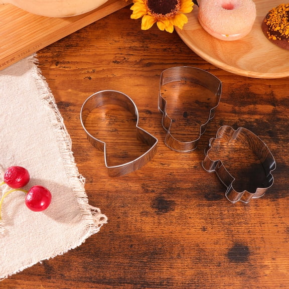 FOLOYORI 6Pcs Valentine's Day Cookiecutters Silver Biscuit Maker For Wedding And Bridal Shower